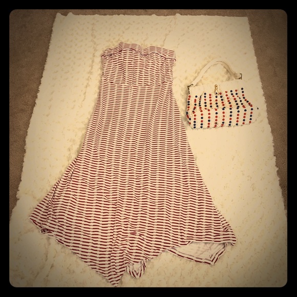 NWT Charming Charlie L red & white geo stripe jagged hem line strapless stretchy - Picture 3 of 9